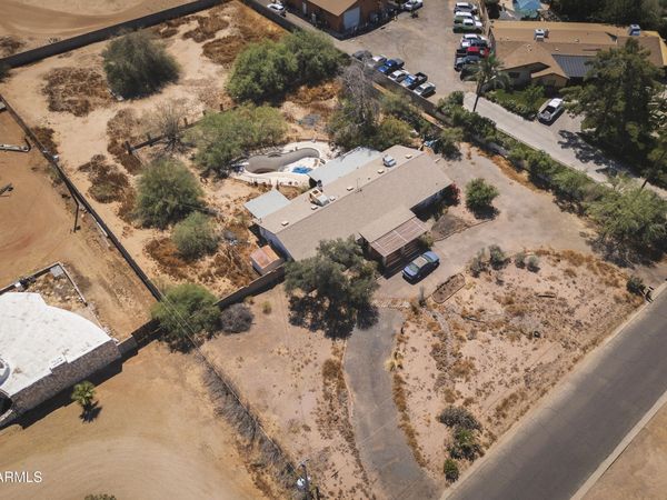 16617 N 43RD Street, Phoenix, AZ 85032
