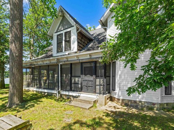 877 Harbor Court, Rome City, IN 46784