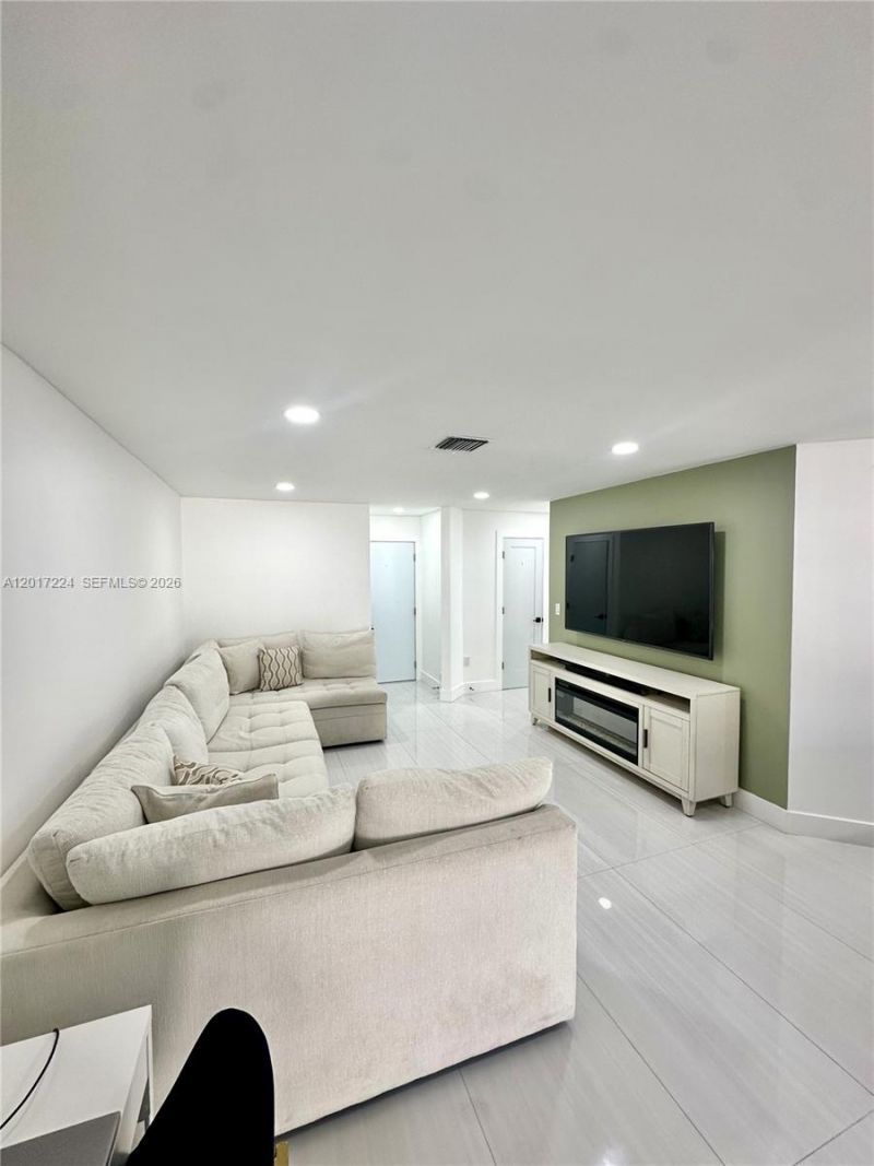 9586 SW 155th Ave, Miami, FL 33196 Photo