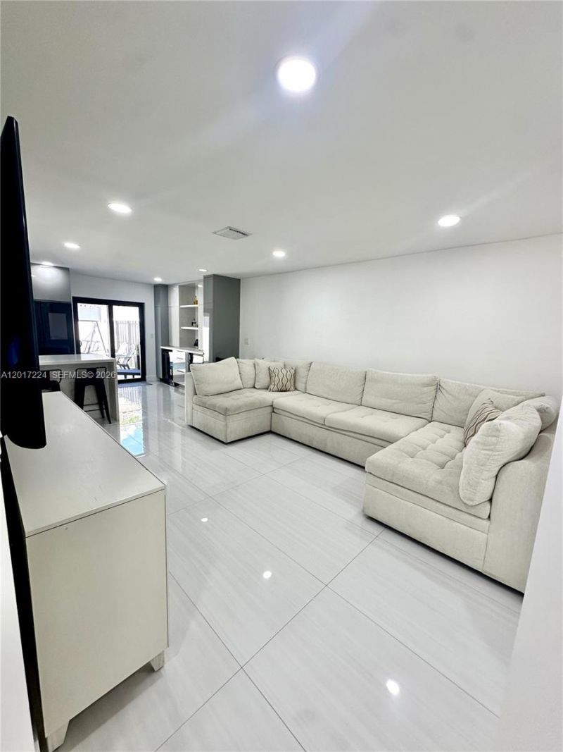 9586 SW 155th Ave, Miami, FL 33196 Photo