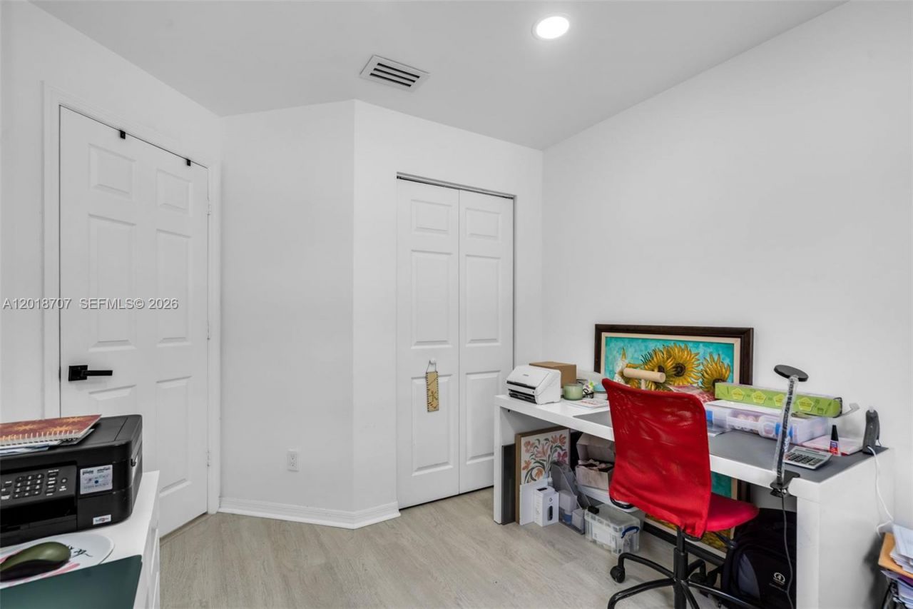 20869 NW 4th St , Pembroke Pines, FL 33029 Photo