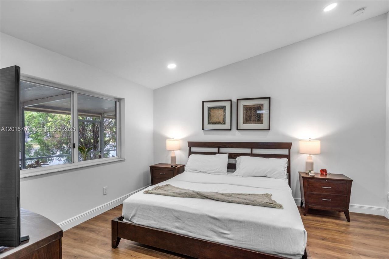20869 NW 4th St , Pembroke Pines, FL 33029 Photo