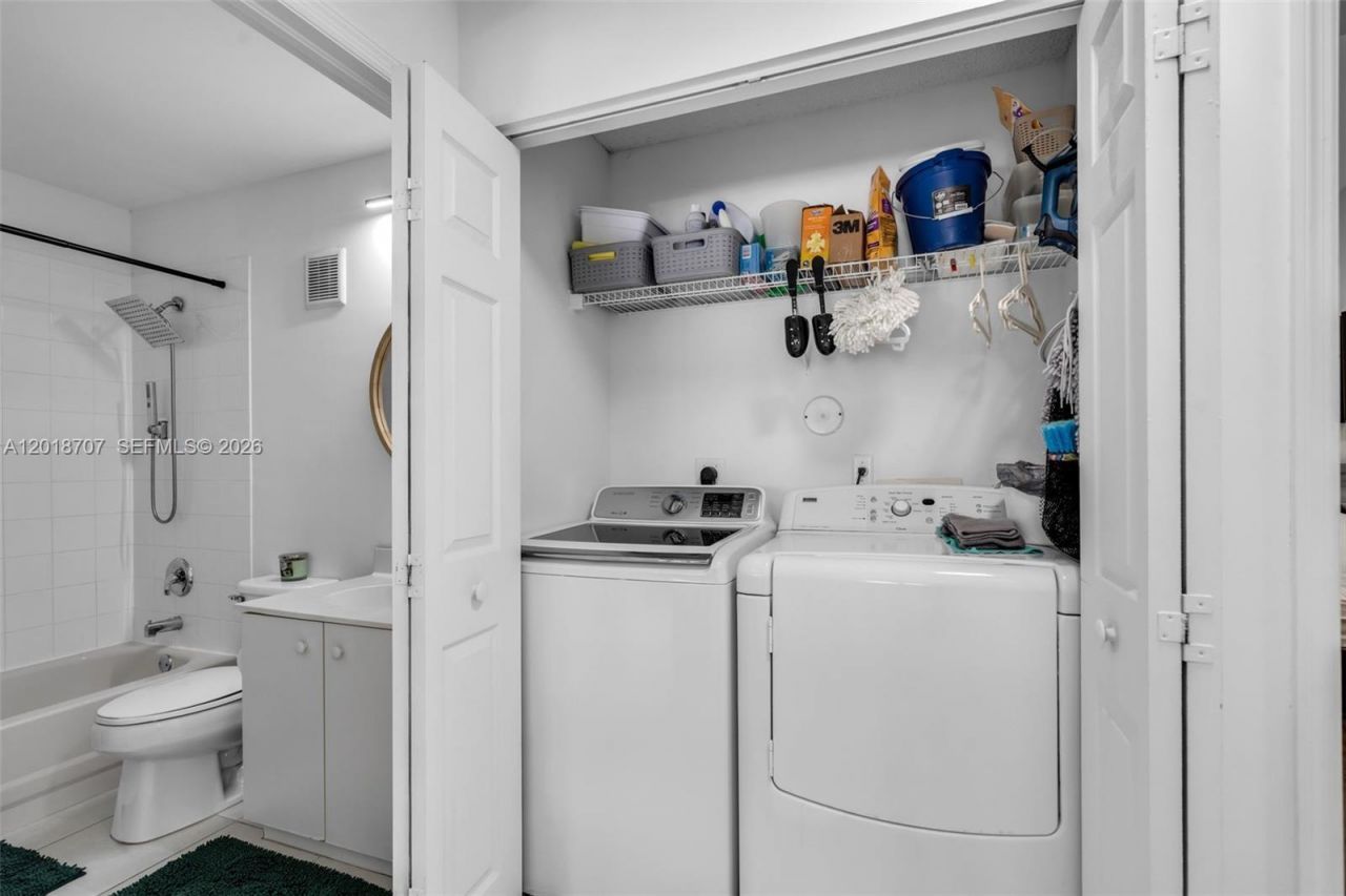 20869 NW 4th St , Pembroke Pines, FL 33029 Photo