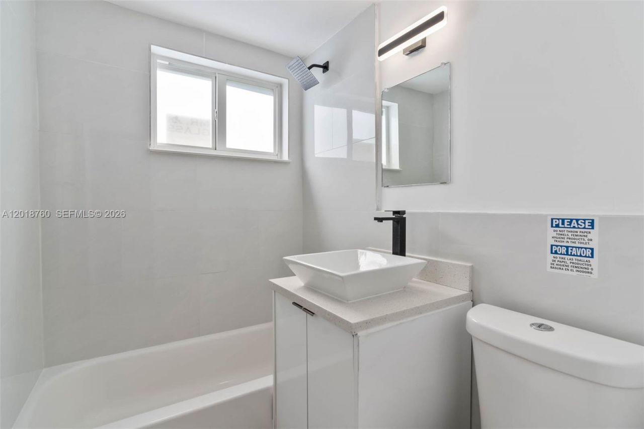 2190 SW 14th Ter , Miami, FL 33145 Photo