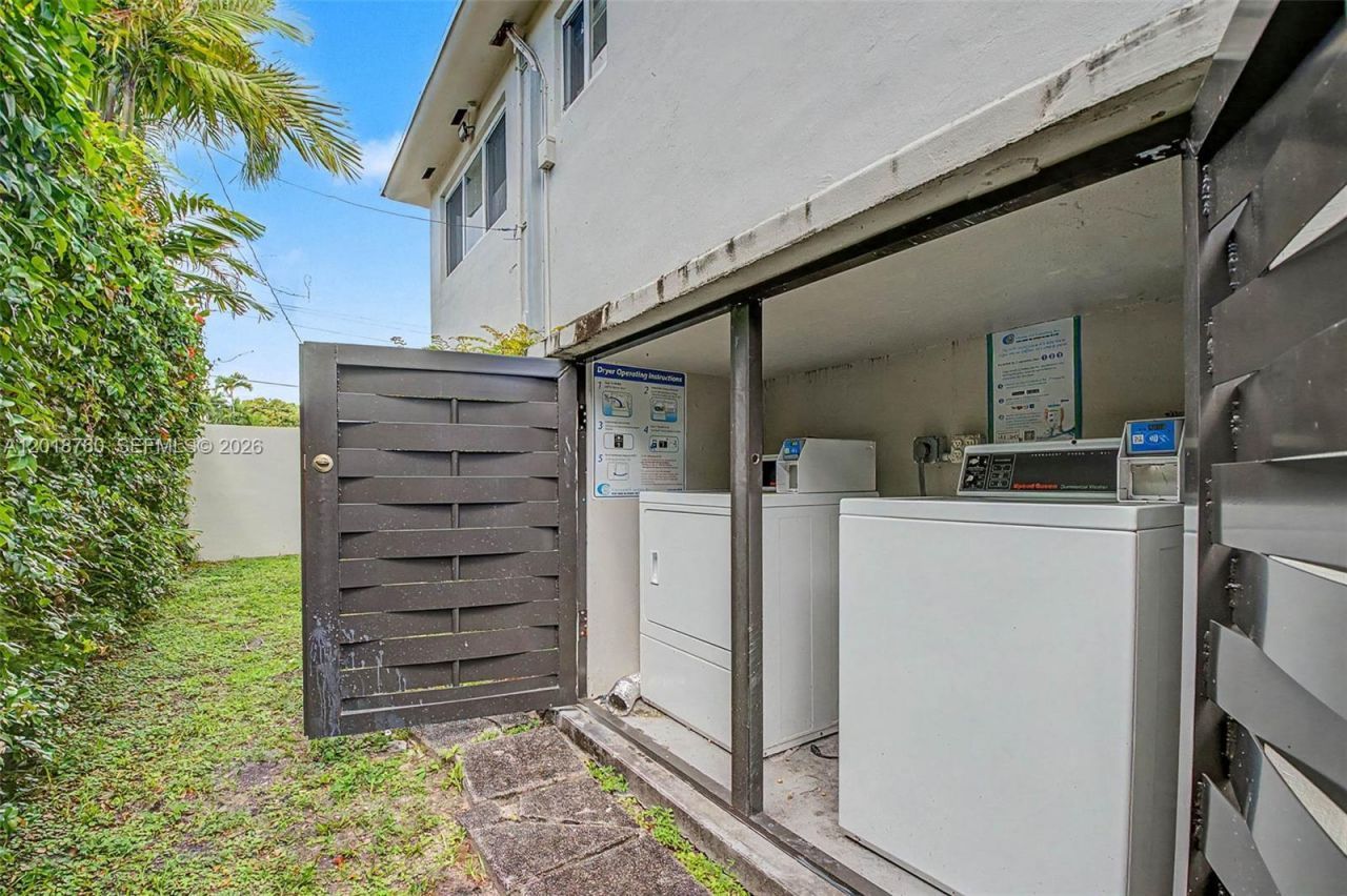2190 SW 14th Ter , Miami, FL 33145 Photo