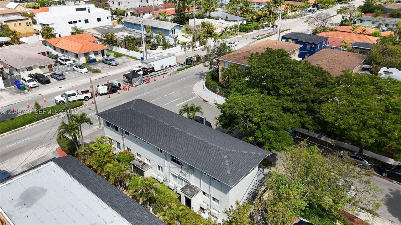 2190 SW 14th Ter , Miami, FL 33145 Photo
