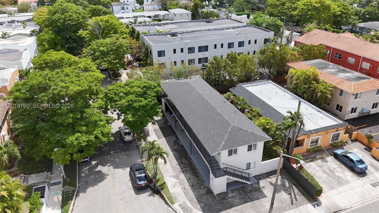2190 SW 14th Ter , Miami, FL 33145 Photo