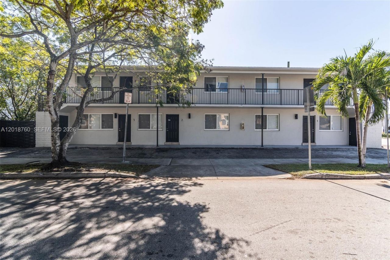 2190 SW 14th Ter , Miami, FL 33145 Photo