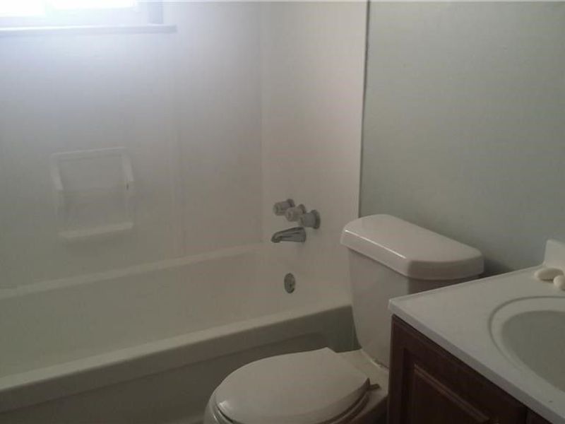 6574 Burton Drive, Brook Park, OH 44142 Photo 6