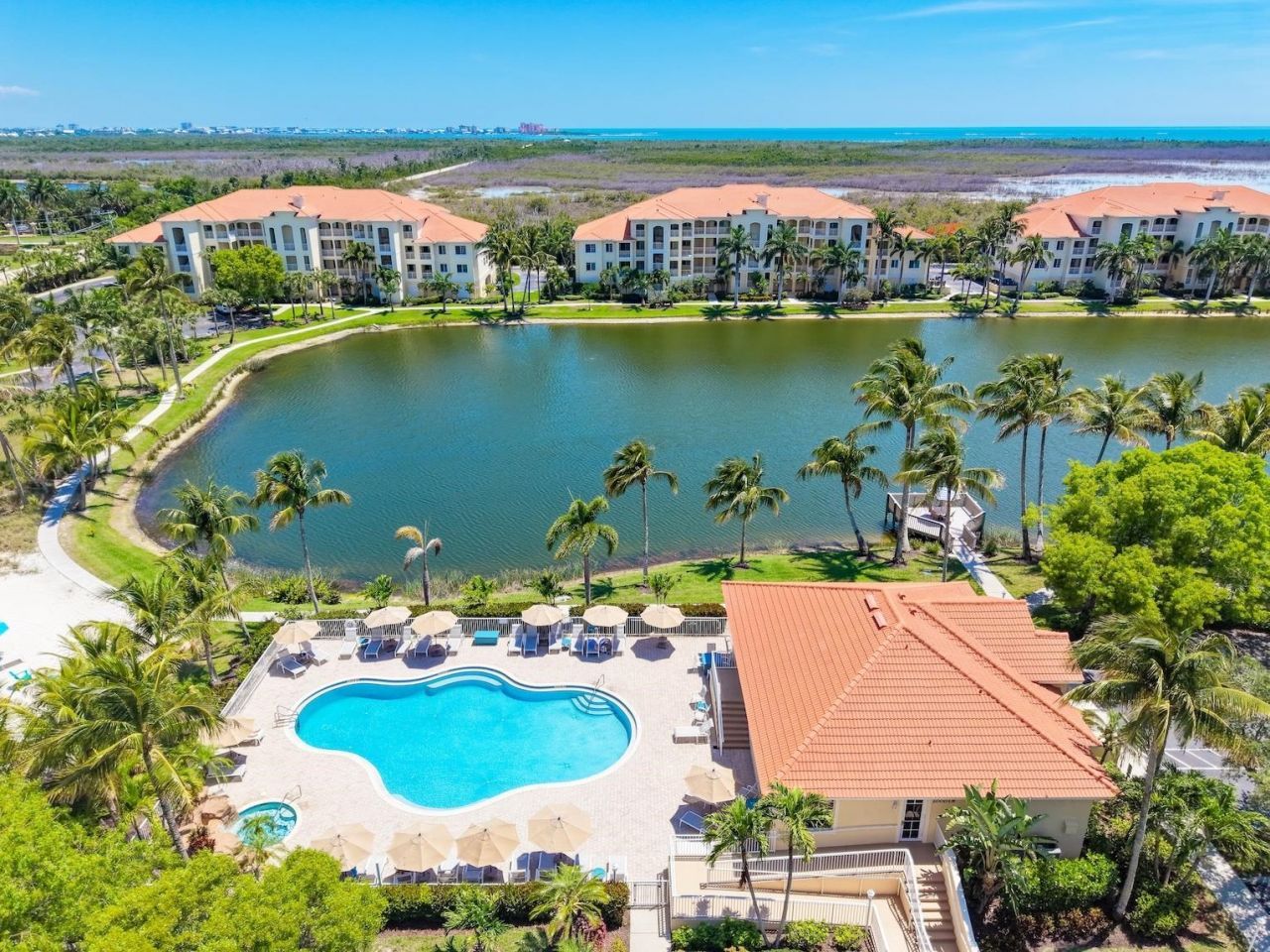 20071 Sanibel View Cir, Unit 301, Fort Myers, FL 33908 Photo