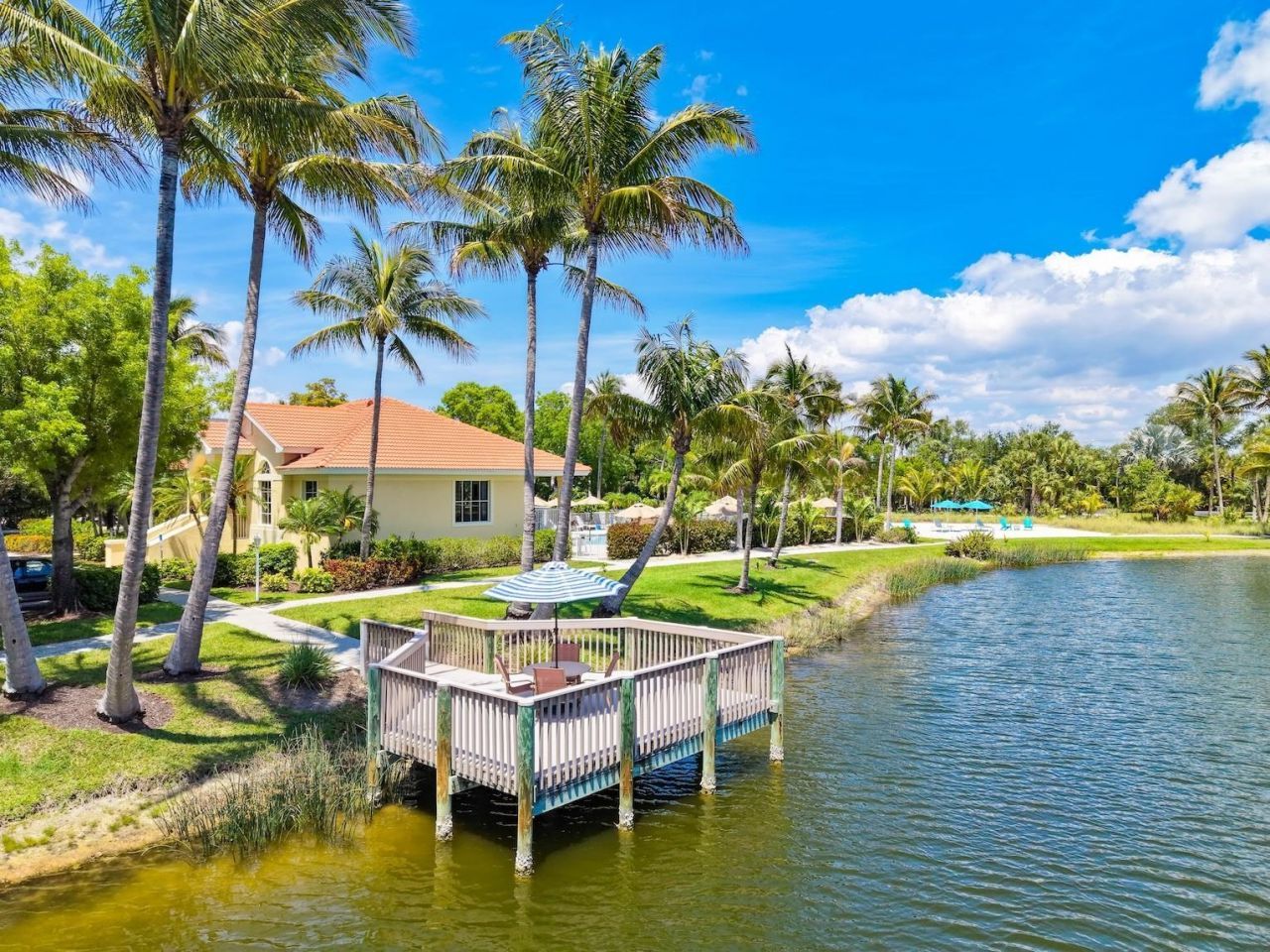 20071 Sanibel View Cir, Unit 301, Fort Myers, FL 33908 Photo