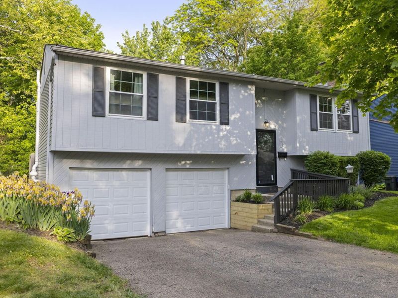 5654 Montevideo Road, Westerville, OH 43081 Photo 1
