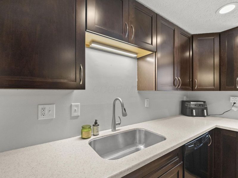 5654 Montevideo Road, Westerville, OH 43081 Photo 18