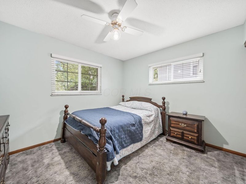 390 Dunbarton Road, Columbus, OH 43230 Photo 12
