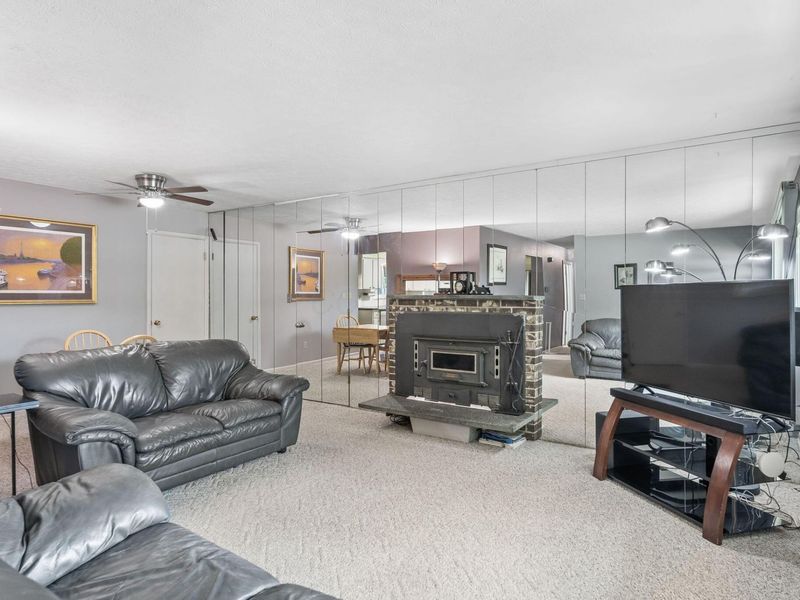 390 Dunbarton Road, Columbus, OH 43230 Photo 8