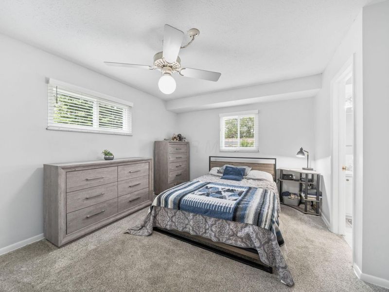 390 Dunbarton Road, Columbus, OH 43230 Photo 9