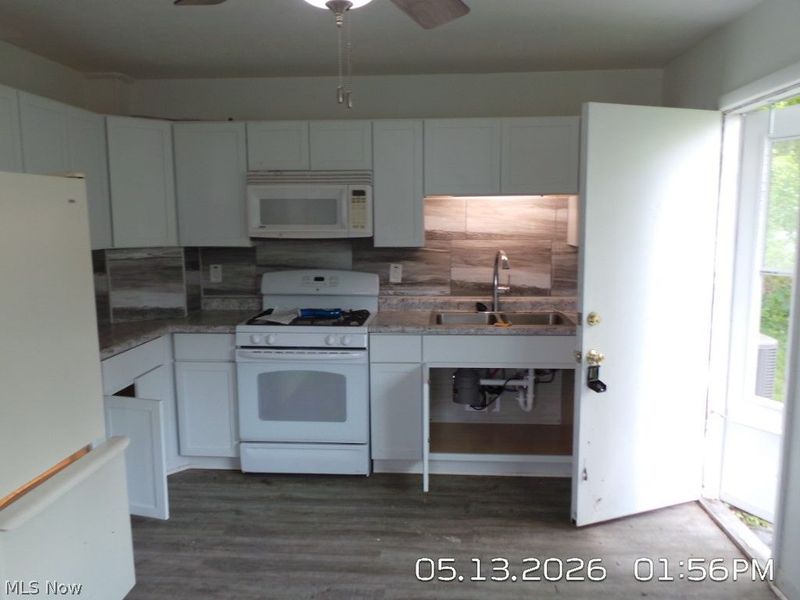 1215 E Farwell Street, Sandusky, OH 44870 Photo 2