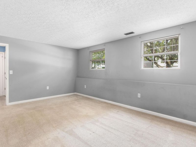 2253 Autumn Village Court, Columbus, OH 43223 Photo 21