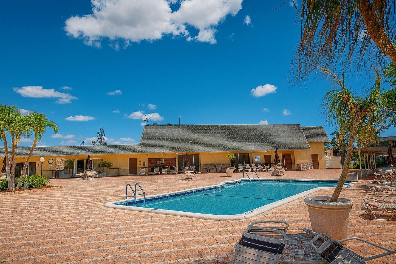 550 NW 78th Terrace, Unit 107, Margate, FL 33063 Photo