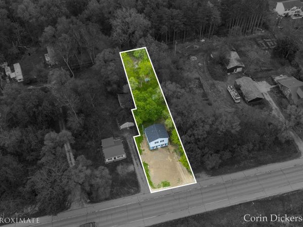 1702 N M 43 Highway, Hastings, MI 49058