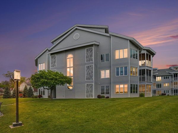 355 W Columbia Avenue W, Unit 104, Battle Creek, MI 49015