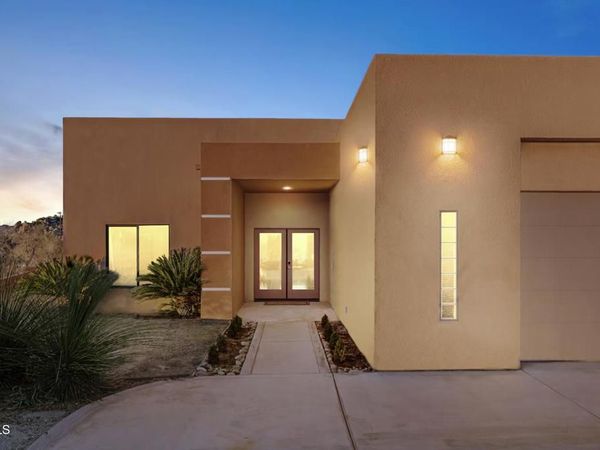 6220 Farrelo Road, Yucca Valley, CA 92284