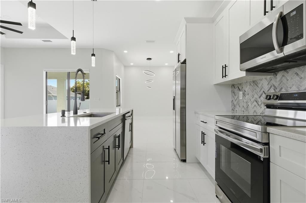 1442 NE 33rd Ln , Cape Coral, FL 33909 Photo