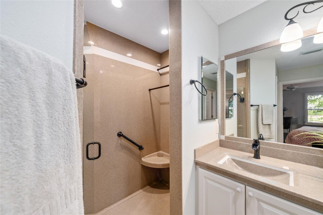991 Barrymoore Loop , The Villages, FL 32162 Photo