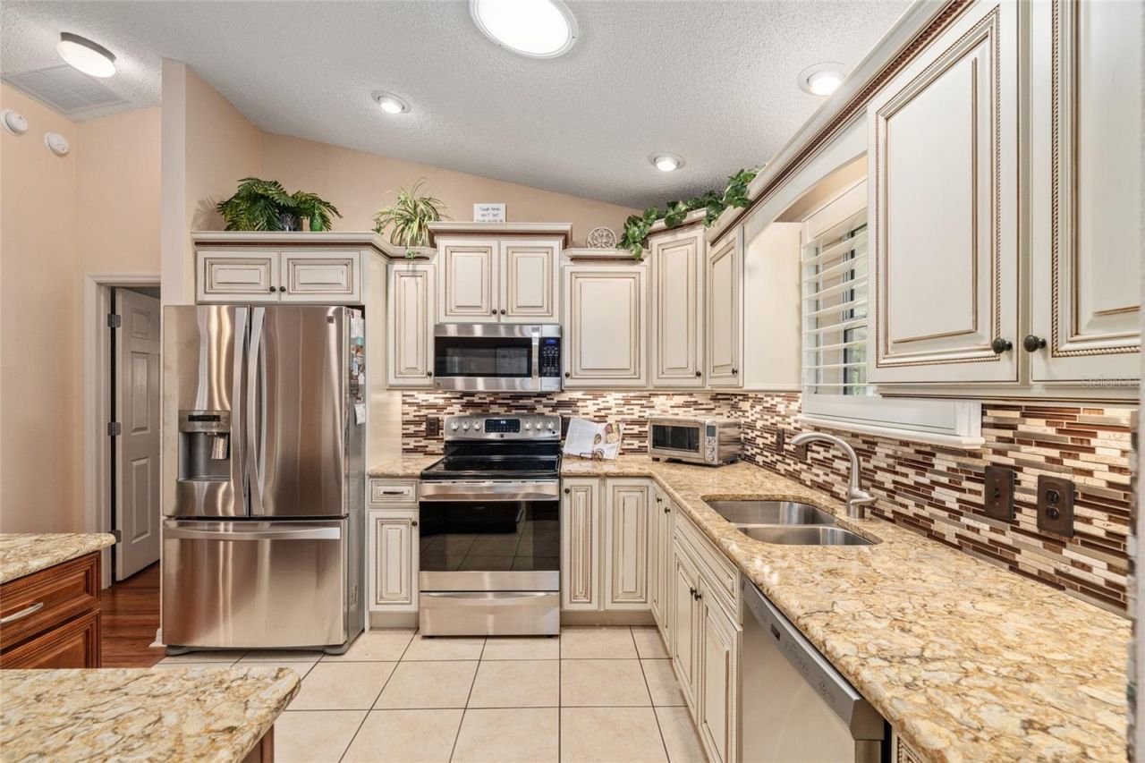 991 Barrymoore Loop , The Villages, FL 32162 Photo
