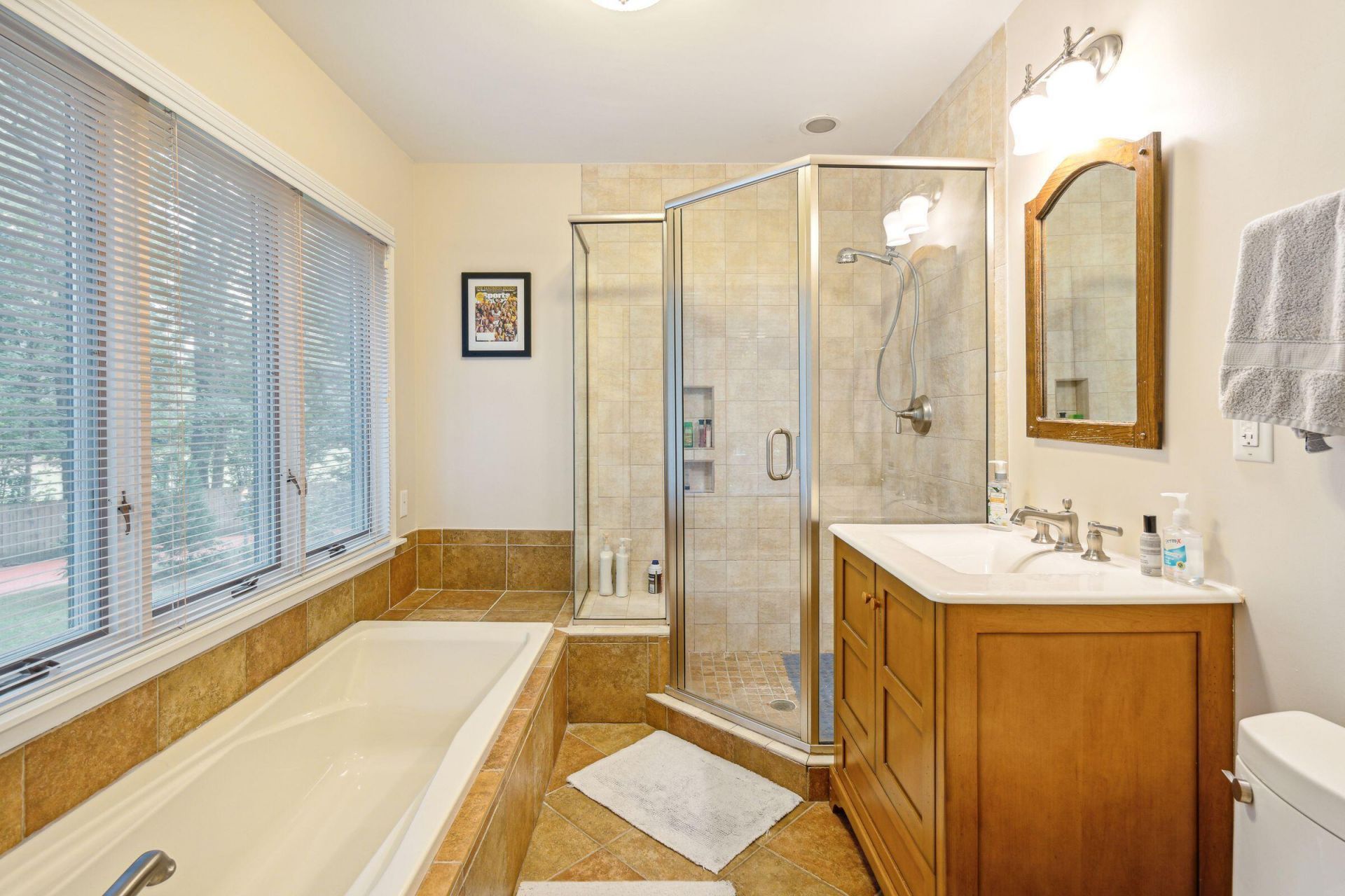 104 Legend Oaks Way Photo 37
