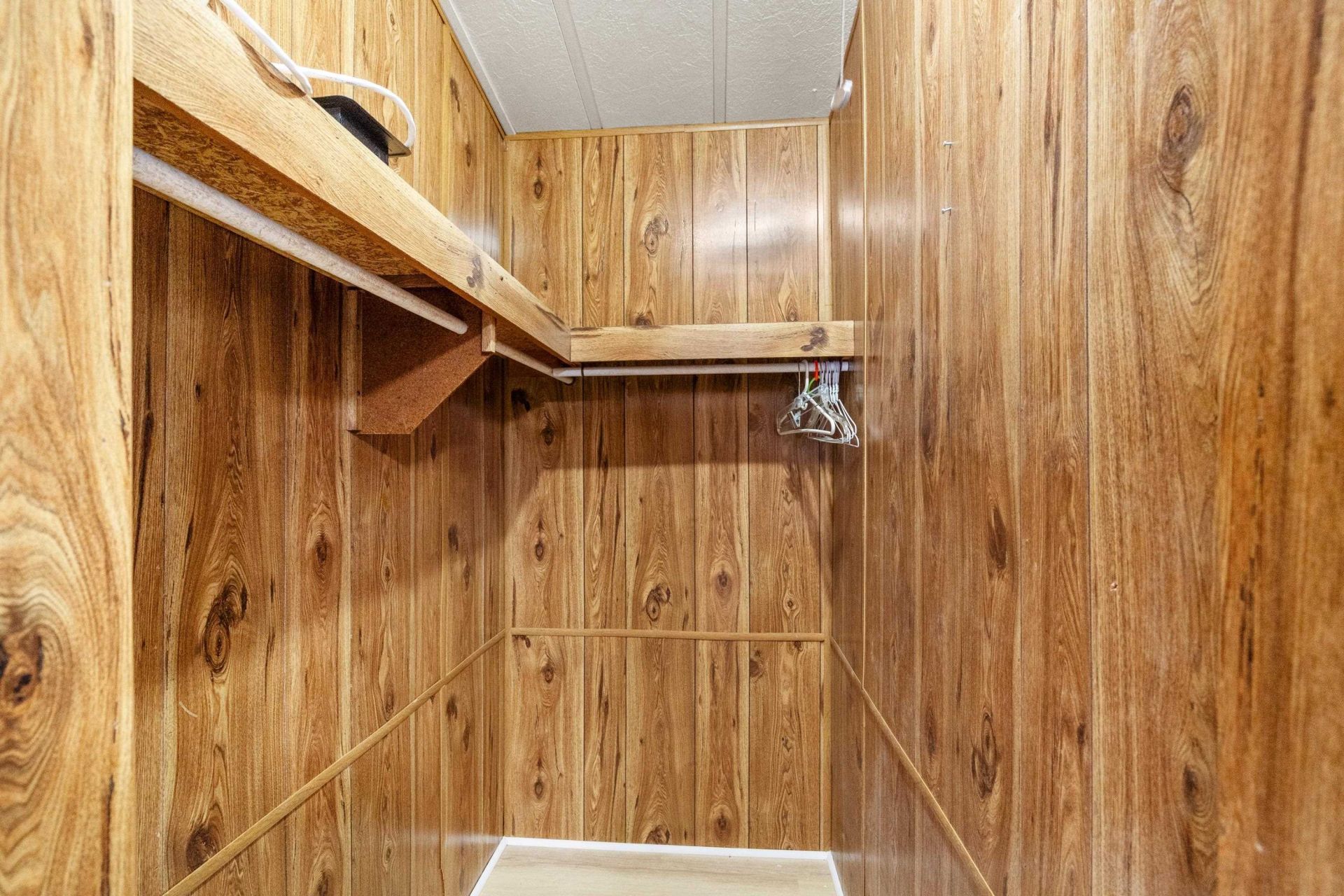 1529 Virgo Ln. Photo 27