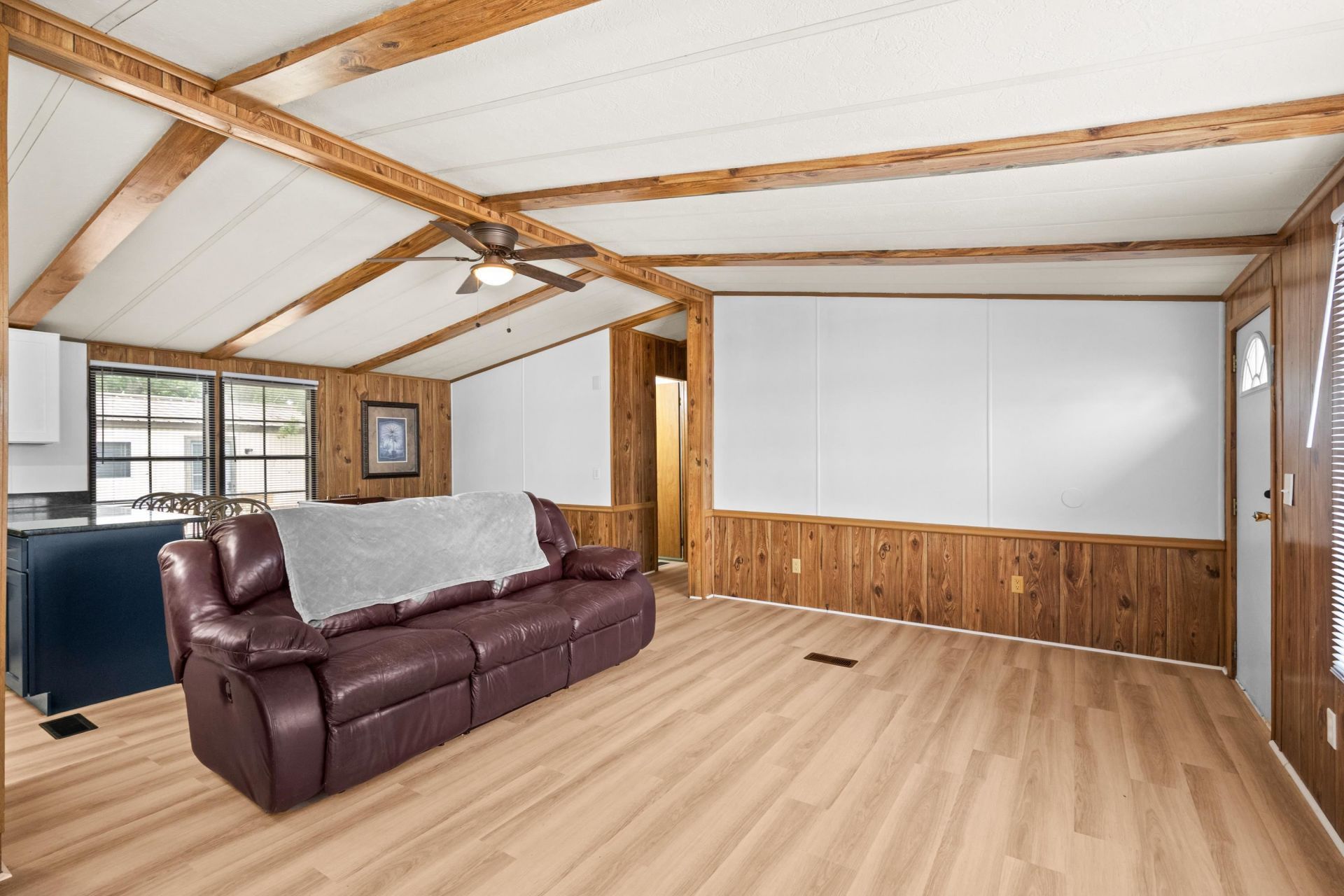 1529 Virgo Ln. Photo 9