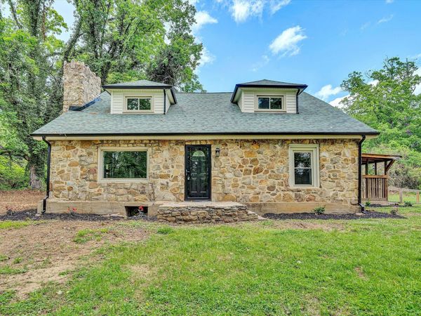 4714 Tobey RD, Salem, VA 24153
