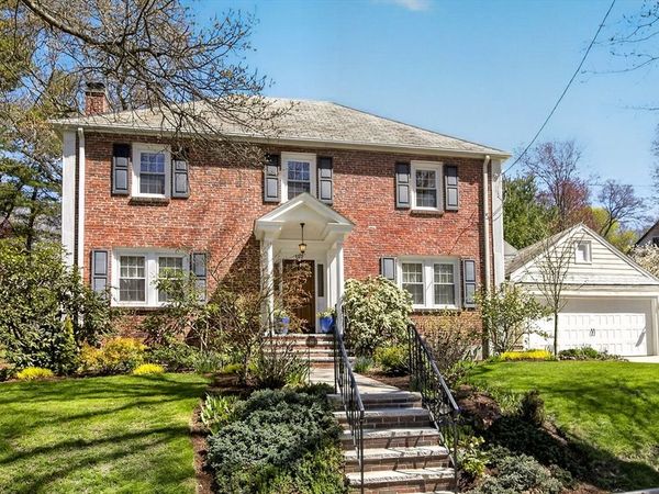 152 Beverly Rd, Brookline, MA 02467