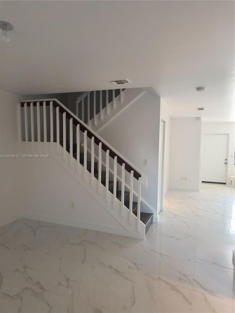 1125 NE 210th Ter, Miami, FL 33179 Photo