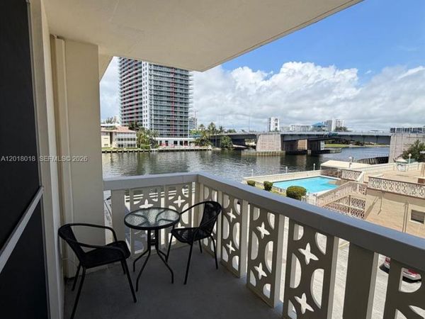 1817 S Ocean Dr , Unit 319, Hallandale Beach, FL 33009