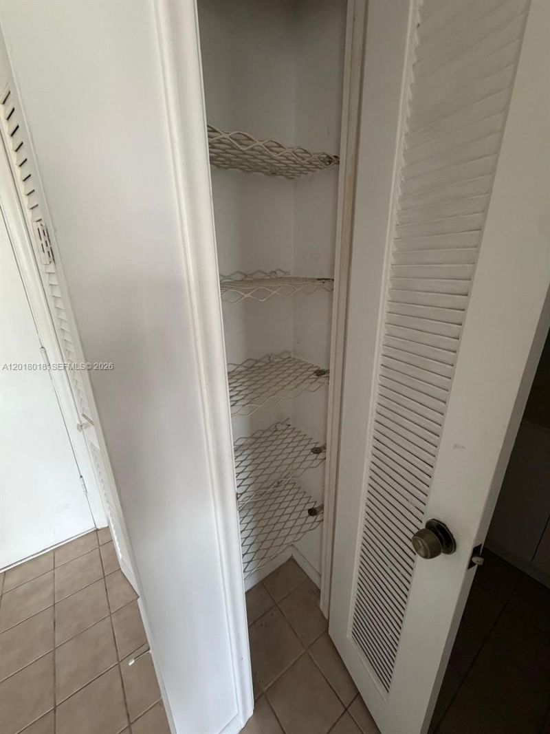 1817 S Ocean Dr , Unit 319, Hallandale Beach, FL 33009 Photo
