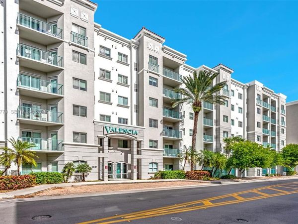 6001 SW 70th St , Unit 241, South Miami, FL 33143
