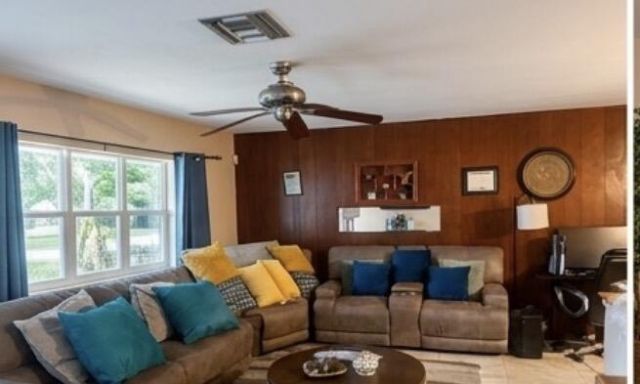729 Ilex Court, West Palm Beach, FL 33403 Photo