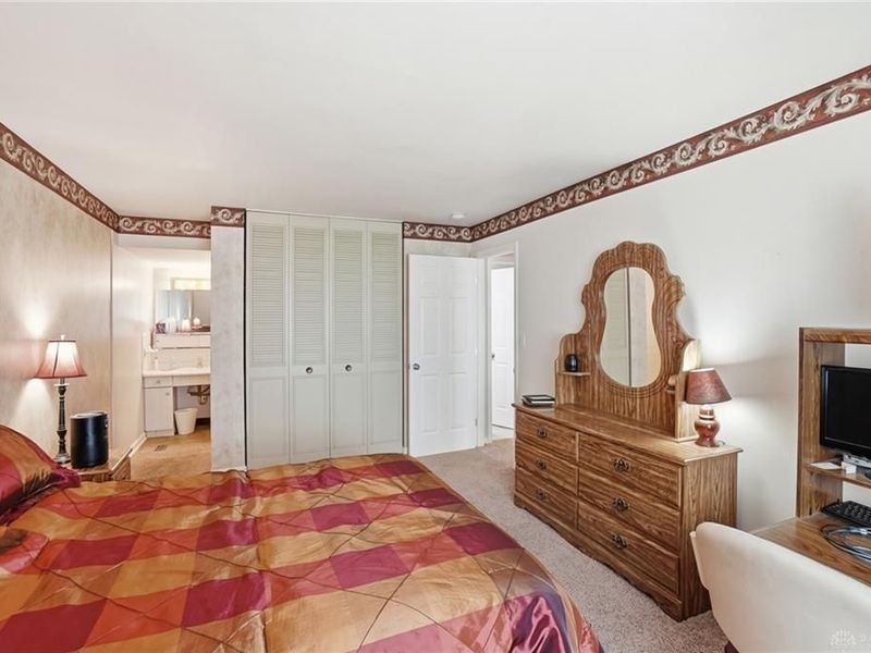 5611 E Coach Drive, Unit H, Kettering, OH 45440 Photo 12