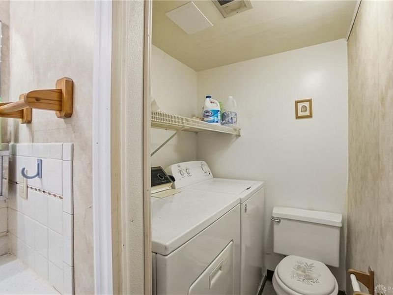 5611 E Coach Drive, Unit H, Kettering, OH 45440 Photo 14