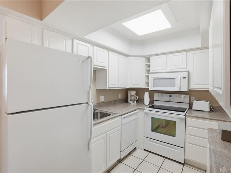 5611 E Coach Drive, Unit H, Kettering, OH 45440 Photo 7