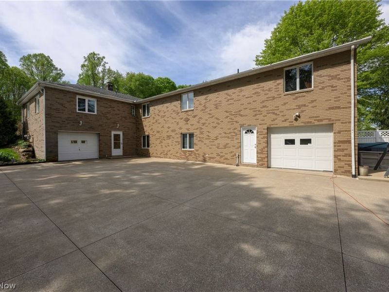 2677 Summit Road, Akron, OH 44321 Photo 2