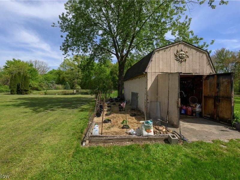 2677 Summit Road, Akron, OH 44321 Photo 27