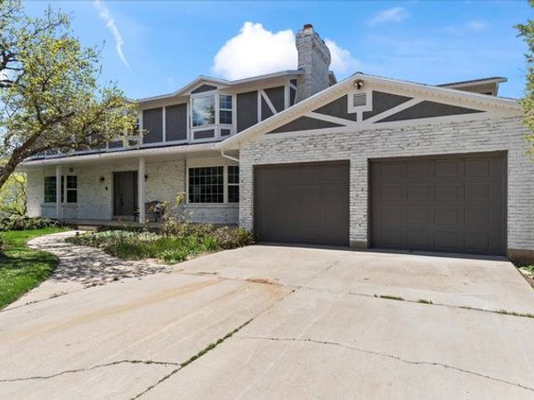 717 WOODRIDGE DR , Layton, UT 84040