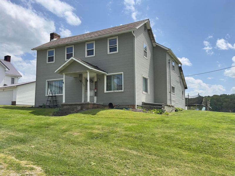 202 Ball Street , New Straitsville, OH 43766 Photo 1