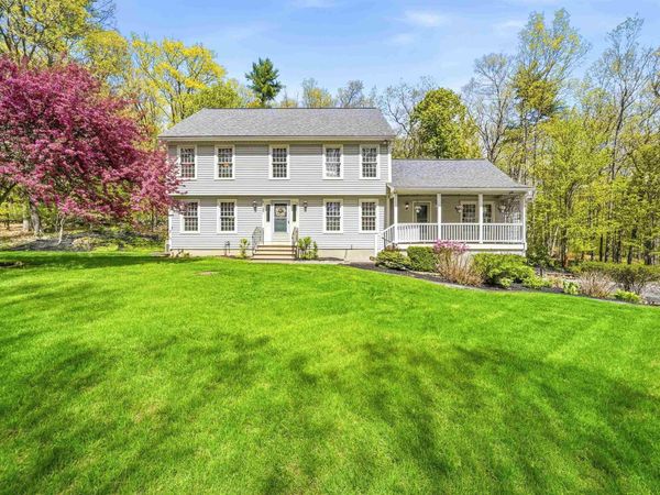 33 Brook Road, Amherst, NH 03031