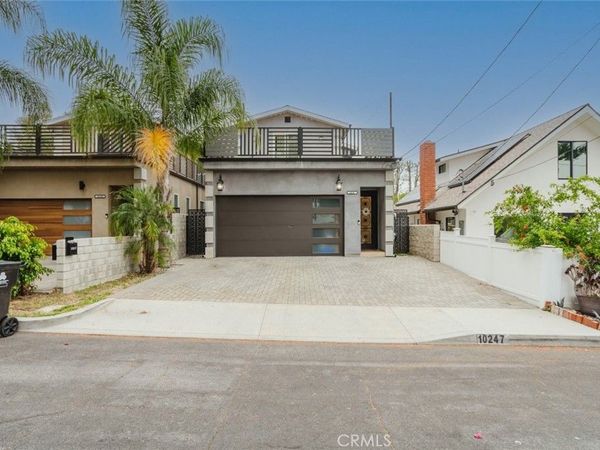 10247 Floralita Avenue, Sunland, CA 91040