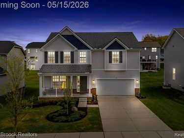 8401 Sharon Drive, White Lake Twp, MI 48386