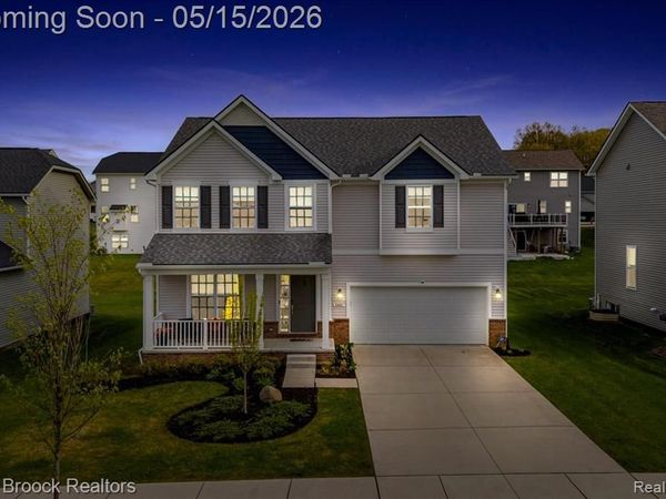 8401 Sharon Drive, White Lake Twp, MI 48386